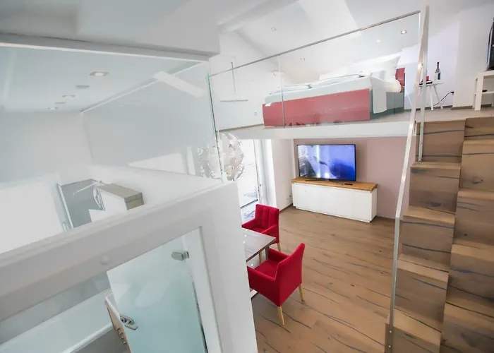 Haus Am Weinberg Apartman *